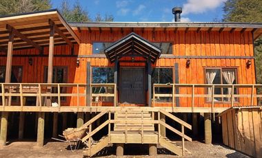 Venta terreno con casa, camino al Volcán Pucón