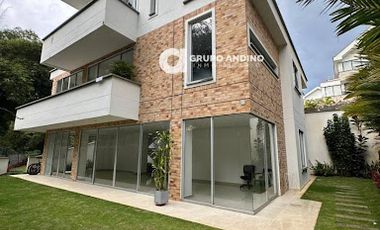ARRIENDO de CASA RESIDENCIAL en BUCARAMANGA