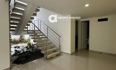 ARRIENDO de CASA RESIDENCIAL en BUCARAMANGA