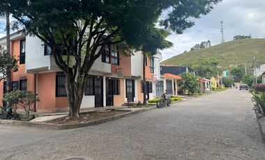 VENTA de EDIFICIOS en GARZON