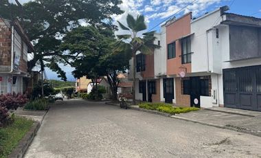 VENTA de EDIFICIOS en GARZON