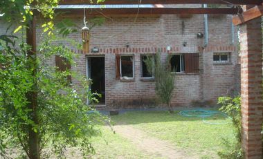 Casa en venta - 3 Dormitorios 2 Baños - La Lucila del Mar