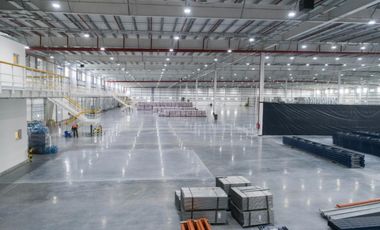 NAVE INDUSTRIAL DE 9200 M2 EN PARQUE INDUSTRIAL PILAR