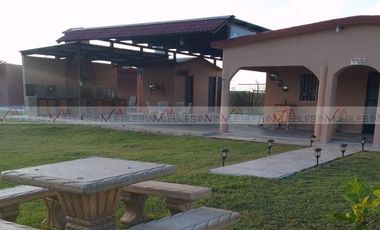 Las Carolinas, Cadereyta