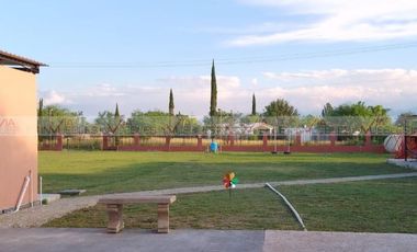 Las Carolinas, Cadereyta