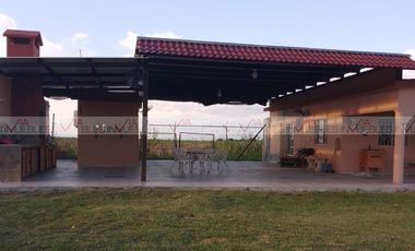 Las Carolinas, Cadereyta