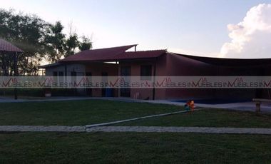 Las Carolinas, Cadereyta