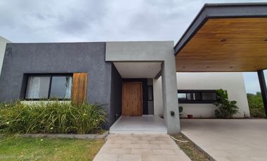 Casa 3 habitaciones con piscina en El Naudir ALQUILER ANUAL