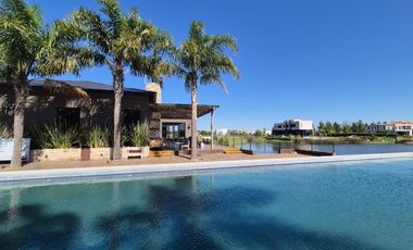 Casa 3 habitaciones con piscina en El Naudir ALQUILER ANUAL