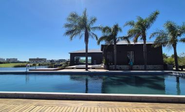 Casa 3 habitaciones con piscina en El Naudir ALQUILER ANUAL