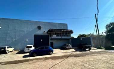 Galpon - 1860 mts - Tarija 80 - Merlo