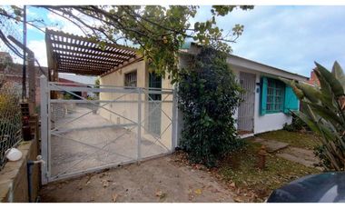 Casa en venta - 2 Dormitorios 2 Baños - Santa Clara del Mar