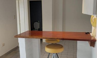 Departamento en alquiler en Olivos, 2 amb con patio. Bajas expensas