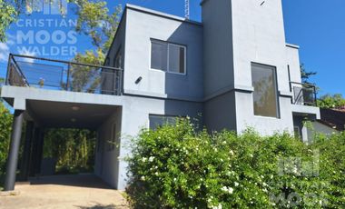 Casa en Maschwitz Village