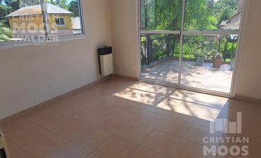 Casa en Maschwitz Village