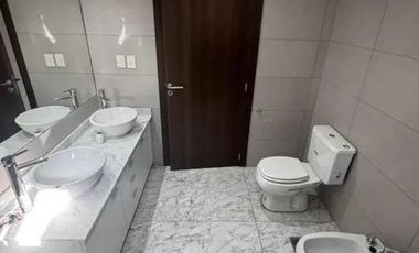 Casa en alquiler - 3 Dormitorios 4 Baños - Ezeiza