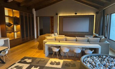 EN VENTA CASA AMUEBLADA EN LOMAS COUNTRY