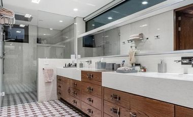 EN VENTA CASA AMUEBLADA EN LOMAS COUNTRY