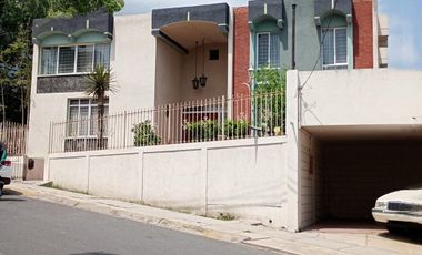 Vistahermosa en Esquina para Remodelar