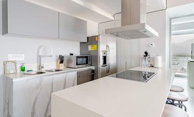 2R, 100 m², balcón panorámico con vistas a marina, montaña y bahia