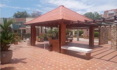 ALQUILO CASA CIUDAD JARDIN EN CONDOMINIO