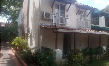 ALQUILO CASA CIUDAD JARDIN EN CONDOMINIO