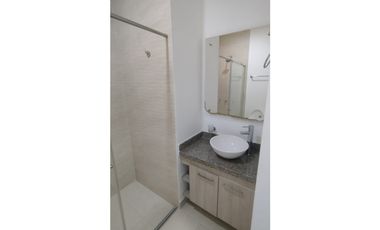 SE VENDE APARTAMENTO AMPLIO EN LA CASTELLANA