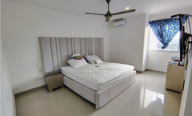 SE VENDE APARTAMENTO AMPLIO EN LA CASTELLANA