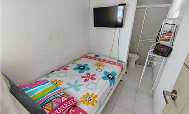 SE VENDE APARTAMENTO AMPLIO EN LA CASTELLANA