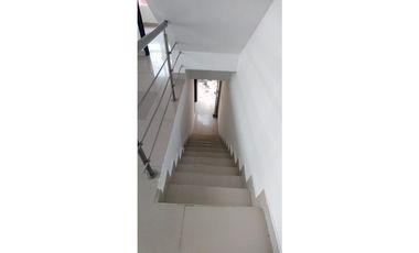 SE ARRIENDA HERMOSA CASA EN PRADOS DEL MUTIS