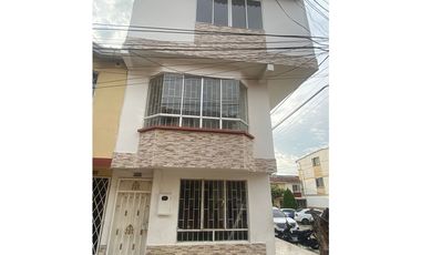 SE ARRIENDA HERMOSA CASA EN PRADOS DEL MUTIS