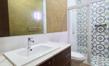 Casa en Venta 3 Recámaras (2 en Planta Baja) con RoofGarden en Comala, Colima