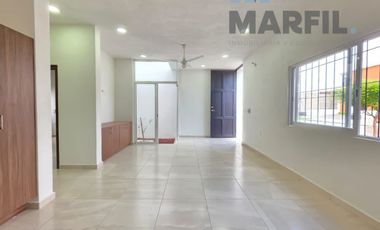Casa en Venta 3 Recámaras (2 en Planta Baja) con RoofGarden en Comala, Colima