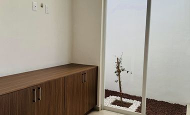 Casa en Venta 3 Recámaras (2 en Planta Baja) con RoofGarden en Comala, Colima