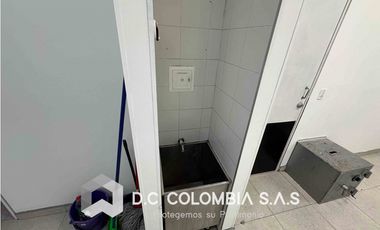 ARRIENDO LOCAL ESQUINERO SOBRE LA CALLE 80 EN MINUTO DE DIOS EN BOGOT