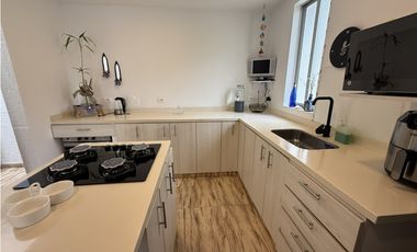 VENTA CASA EN AV. CENTENARIO - NORTE DE ARMENIA Q.