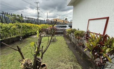 VENTA CASA EN AV. CENTENARIO - NORTE DE ARMENIA Q.