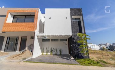 CAPITAL NORTE COTO PONTEVEDRA CASA EN VENTA