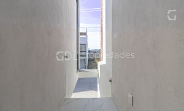 CAPITAL NORTE COTO PONTEVEDRA CASA EN VENTA