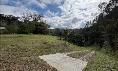 Venta de Lote En El Retiro en Unidad Cerrada con Vista Panorámica