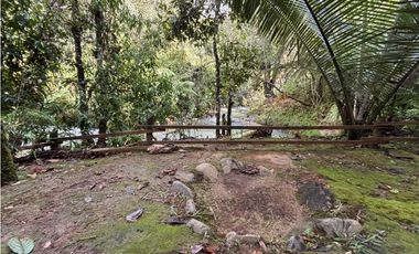 Venta de Lote En El Retiro en Unidad Cerrada con Vista Panorámica