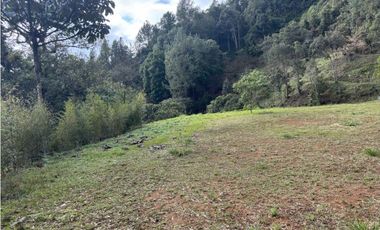 Venta de Lote En El Retiro en Unidad Cerrada con Vista Panorámica