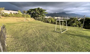 VENTA DE CASA CAMPESTRE EN CALARC, QUINDO, COLOMBIA