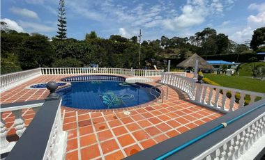 Hermosa Fínca  Campestre en Cerritos Pereira