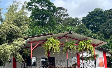 Casa  Campestre en Pereira, Sector  Combia.