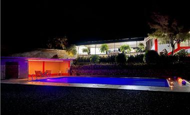 Casa  Campestre en Pereira, Sector  Combia.