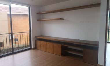 CASA EN ARRIENDO EN HACIENDA FONTANAR - CHA, C/MARCA