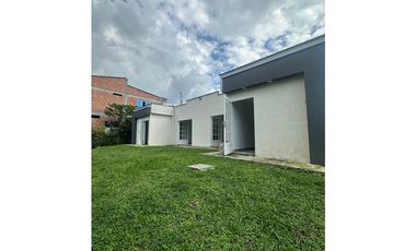 HERMOSA CASA CAMPESTRE, VIA PEREIRA-ALCALA