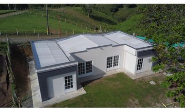 HERMOSA CASA CAMPESTRE, VIA PEREIRA-ALCALA