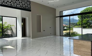 ‼ Casa de lujo en condominio, Combia, Pereira